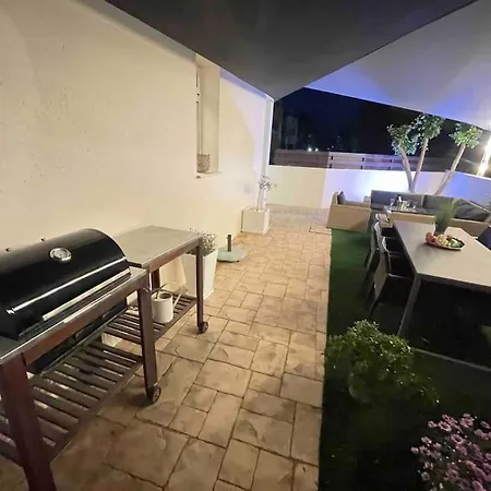 13 Crystal Lagoon Vila Paralimni