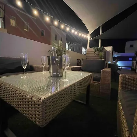 13 Crystal Lagoon Паралимни