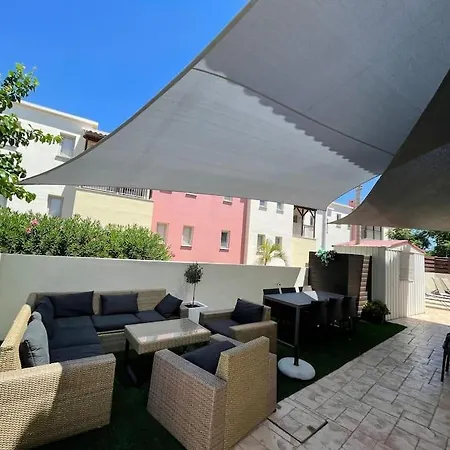 13 Crystal Lagoon Вилла