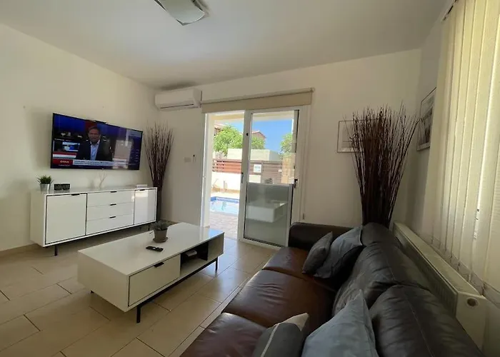 13 Crystal Lagoon Paralimni