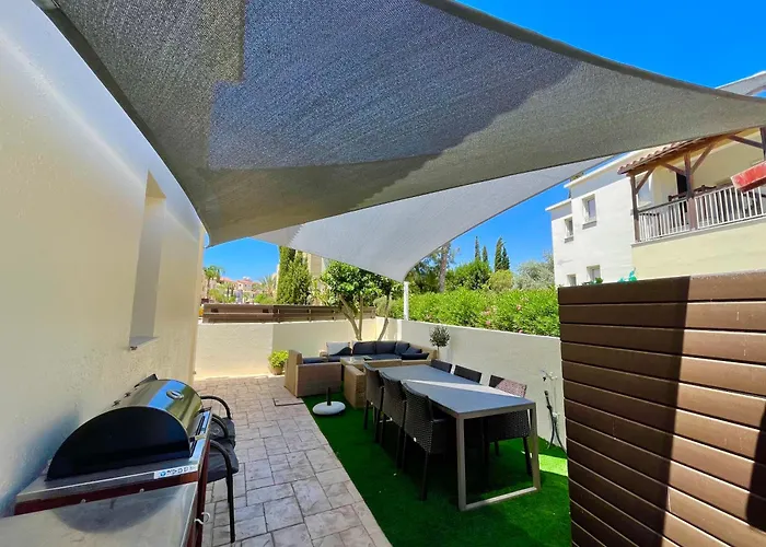 13 Crystal Lagoon Vilă Paralimni